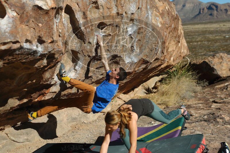 Bouldering in Hueco Tanks on 01/05/2020 with Blue Lizard Climbing and Yoga

Filename: SRM_20200105_1105250.jpg
Aperture: f/3.5
Shutter Speed: 1/1000
Body: Canon EOS-1D Mark II
Lens: Canon EF 50mm f/1.8 II