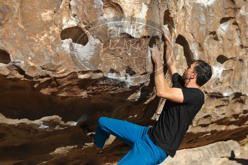 Bouldering in Hueco Tanks on 01/05/2020 with Blue Lizard Climbing and Yoga

Filename: SRM_20200105_1106590.jpg
Aperture: f/3.2
Shutter Speed: 1/1000
Body: Canon EOS-1D Mark II
Lens: Canon EF 50mm f/1.8 II