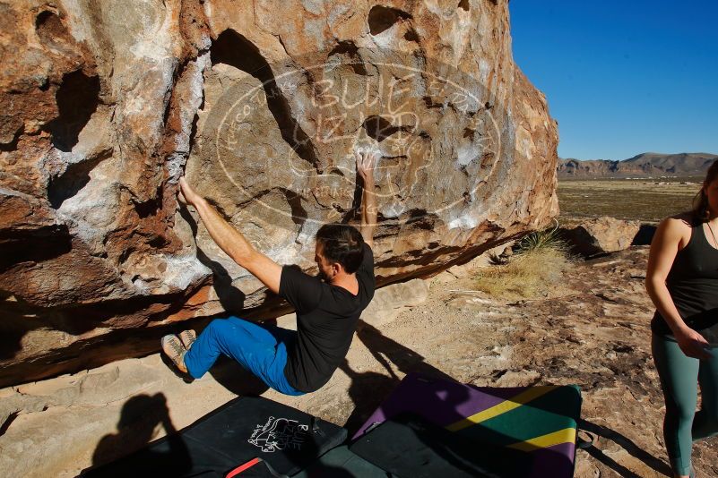 Bouldering in Hueco Tanks on 01/05/2020 with Blue Lizard Climbing and Yoga

Filename: SRM_20200105_1110520.jpg
Aperture: f/8.0
Shutter Speed: 1/400
Body: Canon EOS-1D Mark II
Lens: Canon EF 16-35mm f/2.8 L