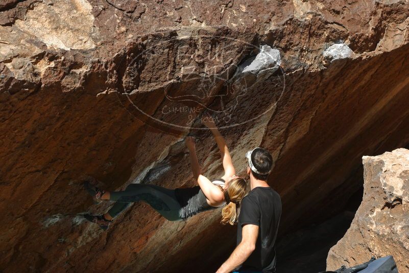 Bouldering in Hueco Tanks on 01/05/2020 with Blue Lizard Climbing and Yoga

Filename: SRM_20200105_1426120.jpg
Aperture: f/5.0
Shutter Speed: 1/250
Body: Canon EOS-1D Mark II
Lens: Canon EF 50mm f/1.8 II