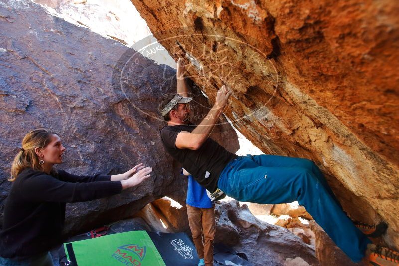 Bouldering in Hueco Tanks on 01/05/2020 with Blue Lizard Climbing and Yoga

Filename: SRM_20200105_1453141.jpg
Aperture: f/4.0
Shutter Speed: 1/250
Body: Canon EOS-1D Mark II
Lens: Canon EF 16-35mm f/2.8 L