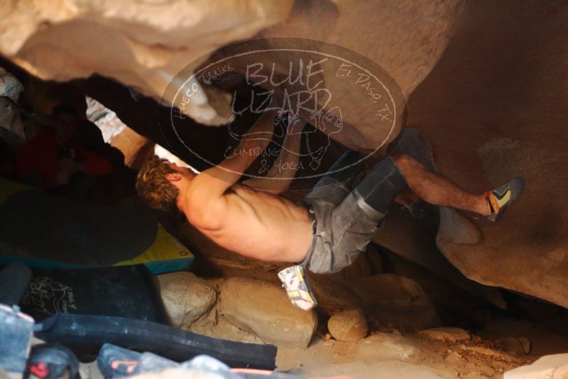 Bouldering in Hueco Tanks on 01/04/2020 with Blue Lizard Climbing and Yoga

Filename: SRM_20200104_1155400.jpg
Aperture: f/1.8
Shutter Speed: 1/200
Body: Canon EOS-1D Mark II
Lens: Canon EF 50mm f/1.8 II