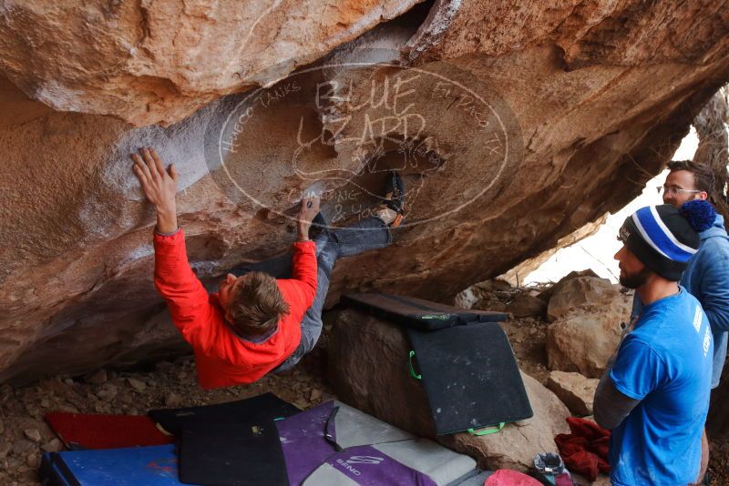 Bouldering in Hueco Tanks on 01/04/2020 with Blue Lizard Climbing and Yoga

Filename: SRM_20200104_1246270.jpg
Aperture: f/4.5
Shutter Speed: 1/250
Body: Canon EOS-1D Mark II
Lens: Canon EF 16-35mm f/2.8 L