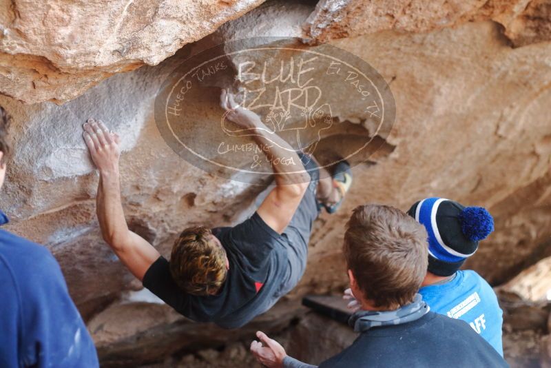 Bouldering in Hueco Tanks on 01/04/2020 with Blue Lizard Climbing and Yoga

Filename: SRM_20200104_1253040.jpg
Aperture: f/3.2
Shutter Speed: 1/250
Body: Canon EOS-1D Mark II
Lens: Canon EF 50mm f/1.8 II