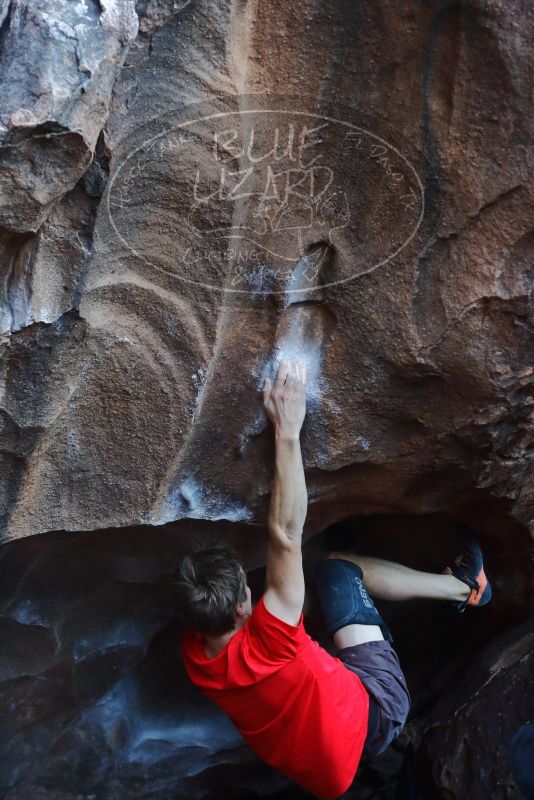 Bouldering in Hueco Tanks on 01/04/2020 with Blue Lizard Climbing and Yoga

Filename: SRM_20200104_1418080.jpg
Aperture: f/3.5
Shutter Speed: 1/250
Body: Canon EOS-1D Mark II
Lens: Canon EF 50mm f/1.8 II