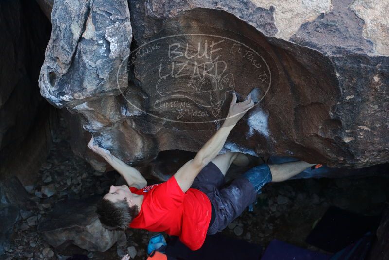 Bouldering in Hueco Tanks on 01/04/2020 with Blue Lizard Climbing and Yoga

Filename: SRM_20200104_1422170.jpg
Aperture: f/4.0
Shutter Speed: 1/250
Body: Canon EOS-1D Mark II
Lens: Canon EF 50mm f/1.8 II