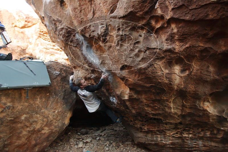 Bouldering in Hueco Tanks on 01/04/2020 with Blue Lizard Climbing and Yoga

Filename: SRM_20200104_1603440.jpg
Aperture: f/3.2
Shutter Speed: 1/250
Body: Canon EOS-1D Mark II
Lens: Canon EF 16-35mm f/2.8 L