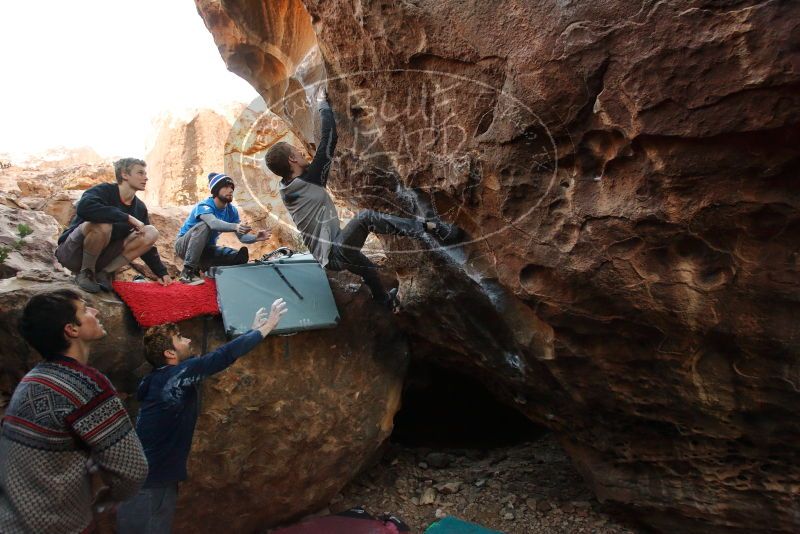 Bouldering in Hueco Tanks on 01/04/2020 with Blue Lizard Climbing and Yoga

Filename: SRM_20200104_1604000.jpg
Aperture: f/4.5
Shutter Speed: 1/250
Body: Canon EOS-1D Mark II
Lens: Canon EF 16-35mm f/2.8 L