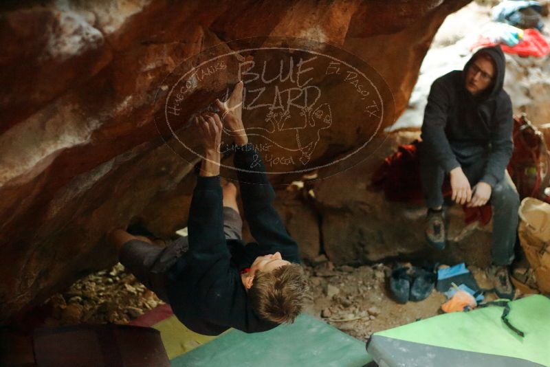 Bouldering in Hueco Tanks on 01/04/2020 with Blue Lizard Climbing and Yoga

Filename: SRM_20200104_1752470.jpg
Aperture: f/2.5
Shutter Speed: 1/200
Body: Canon EOS-1D Mark II
Lens: Canon EF 50mm f/1.8 II