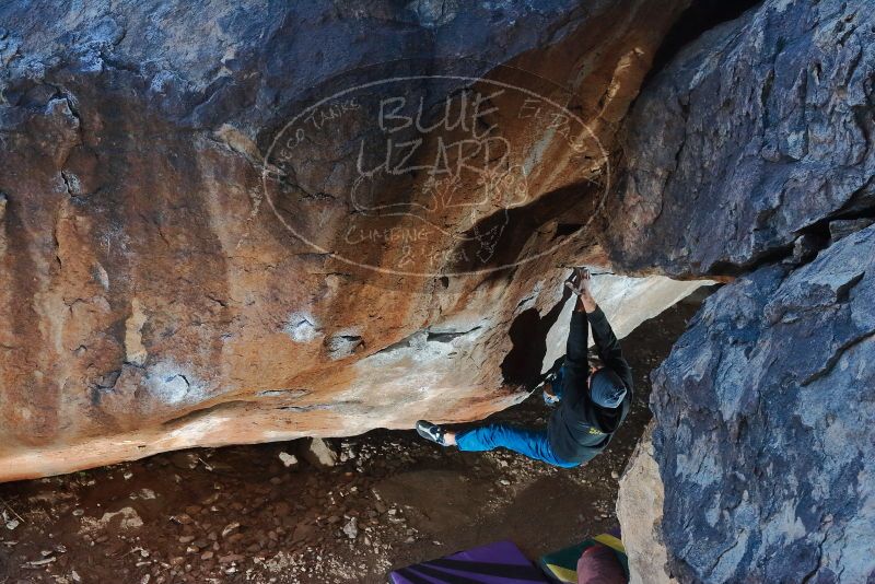 Bouldering in Hueco Tanks on 01/08/2020 with Blue Lizard Climbing and Yoga

Filename: SRM_20200108_1121540.jpg
Aperture: f/8.0
Shutter Speed: 1/250
Body: Canon EOS-1D Mark II
Lens: Canon EF 50mm f/1.8 II