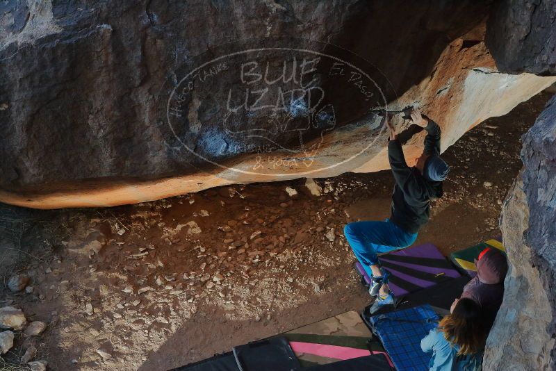 Bouldering in Hueco Tanks on 01/08/2020 with Blue Lizard Climbing and Yoga

Filename: SRM_20200108_1122050.jpg
Aperture: f/8.0
Shutter Speed: 1/250
Body: Canon EOS-1D Mark II
Lens: Canon EF 50mm f/1.8 II