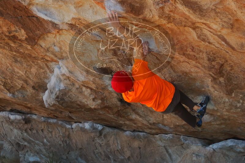 Bouldering in Hueco Tanks on 01/08/2020 with Blue Lizard Climbing and Yoga

Filename: SRM_20200108_1250241.jpg
Aperture: f/7.1
Shutter Speed: 1/250
Body: Canon EOS-1D Mark II
Lens: Canon EF 50mm f/1.8 II