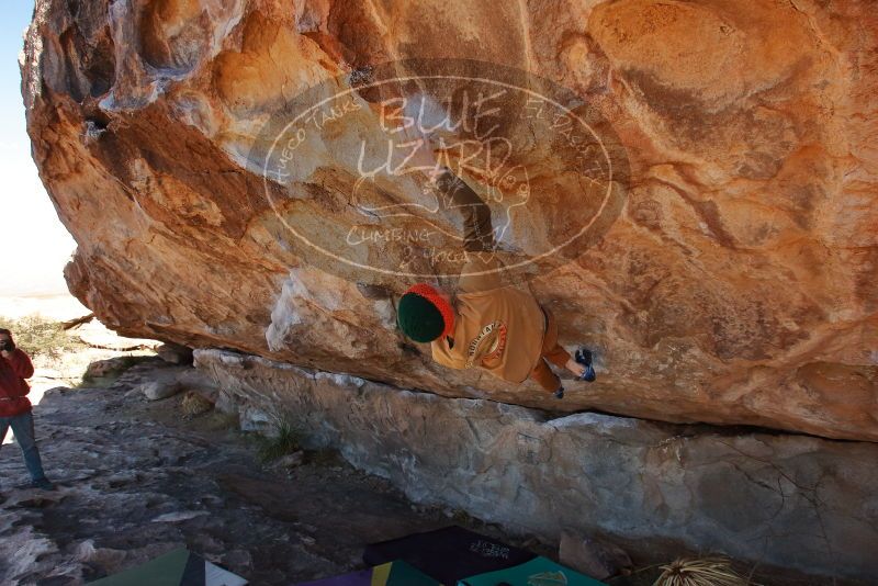 Bouldering in Hueco Tanks on 01/08/2020 with Blue Lizard Climbing and Yoga

Filename: SRM_20200108_1255190.jpg
Aperture: f/7.1
Shutter Speed: 1/250
Body: Canon EOS-1D Mark II
Lens: Canon EF 16-35mm f/2.8 L