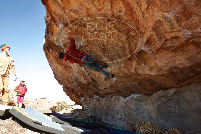 Bouldering in Hueco Tanks on 01/08/2020 with Blue Lizard Climbing and Yoga

Filename: SRM_20200108_1304550.jpg
Aperture: f/7.1
Shutter Speed: 1/500
Body: Canon EOS-1D Mark II
Lens: Canon EF 16-35mm f/2.8 L