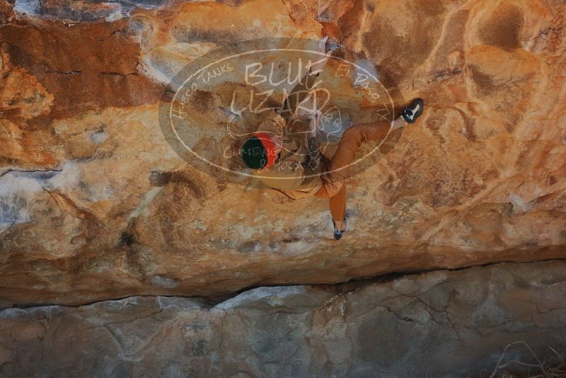 Bouldering in Hueco Tanks on 01/08/2020 with Blue Lizard Climbing and Yoga

Filename: SRM_20200108_1317411.jpg
Aperture: f/8.0
Shutter Speed: 1/500
Body: Canon EOS-1D Mark II
Lens: Canon EF 50mm f/1.8 II