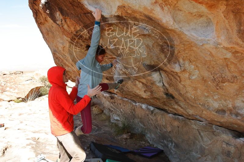 Bouldering in Hueco Tanks on 01/08/2020 with Blue Lizard Climbing and Yoga

Filename: SRM_20200108_1339470.jpg
Aperture: f/7.1
Shutter Speed: 1/400
Body: Canon EOS-1D Mark II
Lens: Canon EF 16-35mm f/2.8 L