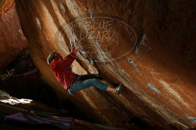 Bouldering in Hueco Tanks on 01/08/2020 with Blue Lizard Climbing and Yoga

Filename: SRM_20200108_1534370.jpg
Aperture: f/5.6
Shutter Speed: 1/250
Body: Canon EOS-1D Mark II
Lens: Canon EF 16-35mm f/2.8 L