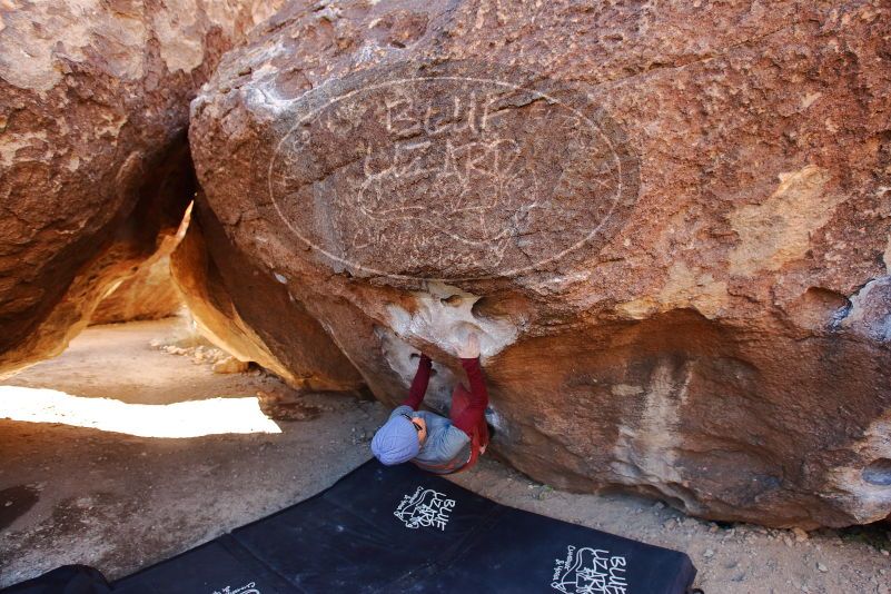 Bouldering in Hueco Tanks on 01/12/2020 with Blue Lizard Climbing and Yoga

Filename: SRM_20200112_1134400.jpg
Aperture: f/4.0
Shutter Speed: 1/250
Body: Canon EOS-1D Mark II
Lens: Canon EF 16-35mm f/2.8 L