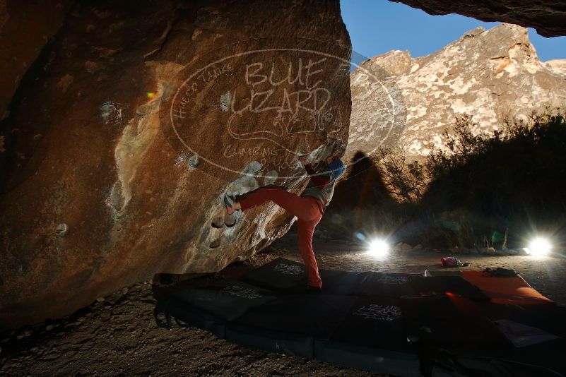 Bouldering in Hueco Tanks on 01/12/2020 with Blue Lizard Climbing and Yoga

Filename: SRM_20200112_1145340.jpg
Aperture: f/8.0
Shutter Speed: 1/250
Body: Canon EOS-1D Mark II
Lens: Canon EF 16-35mm f/2.8 L