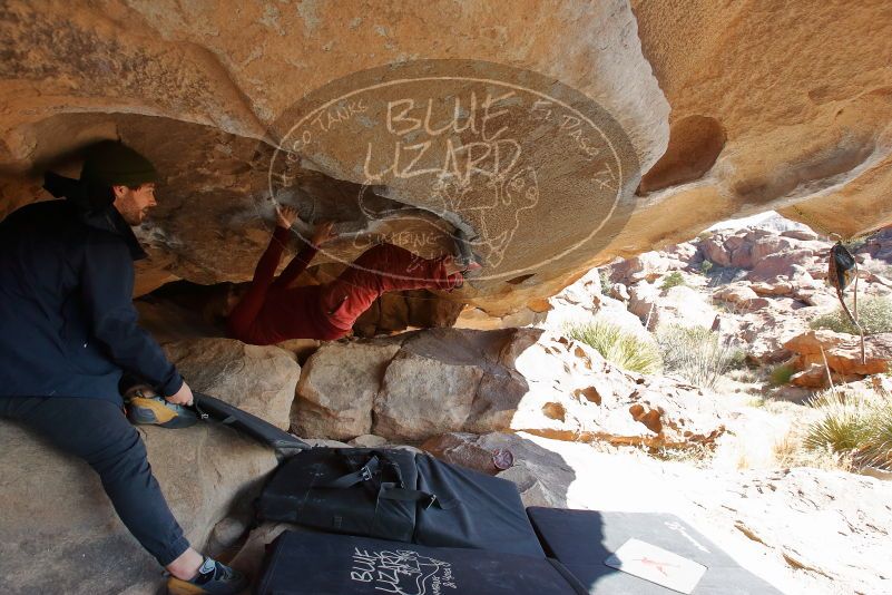 Bouldering in Hueco Tanks on 01/12/2020 with Blue Lizard Climbing and Yoga

Filename: SRM_20200112_1312160.jpg
Aperture: f/6.3
Shutter Speed: 1/250
Body: Canon EOS-1D Mark II
Lens: Canon EF 16-35mm f/2.8 L