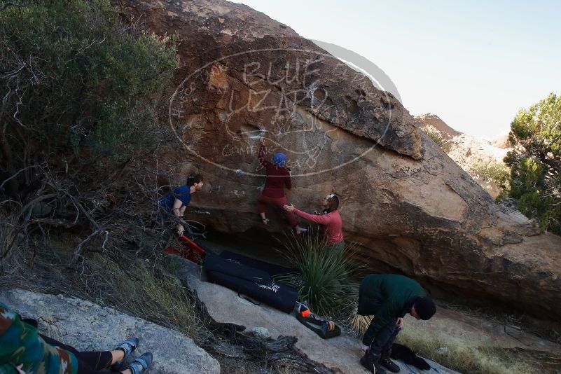 Bouldering in Hueco Tanks on 01/12/2020 with Blue Lizard Climbing and Yoga

Filename: SRM_20200112_1604210.jpg
Aperture: f/7.1
Shutter Speed: 1/250
Body: Canon EOS-1D Mark II
Lens: Canon EF 16-35mm f/2.8 L