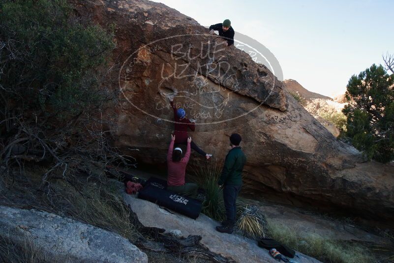 Bouldering in Hueco Tanks on 01/12/2020 with Blue Lizard Climbing and Yoga

Filename: SRM_20200112_1632070.jpg
Aperture: f/8.0
Shutter Speed: 1/250
Body: Canon EOS-1D Mark II
Lens: Canon EF 16-35mm f/2.8 L