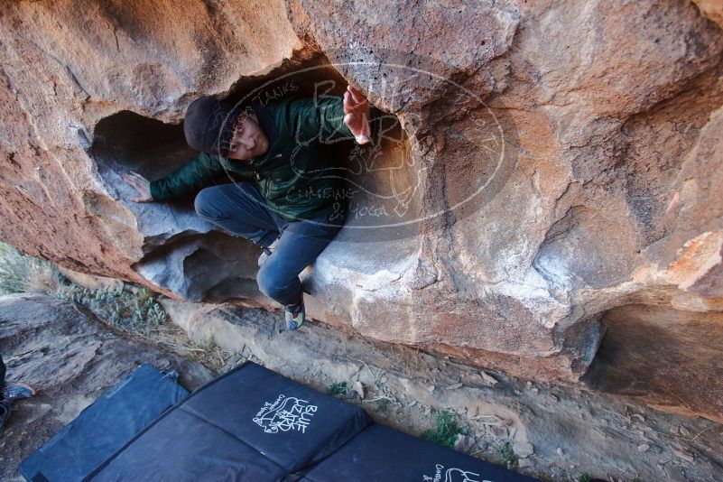 Bouldering in Hueco Tanks on 01/12/2020 with Blue Lizard Climbing and Yoga

Filename: SRM_20200112_1652310.jpg
Aperture: f/3.5
Shutter Speed: 1/250
Body: Canon EOS-1D Mark II
Lens: Canon EF 16-35mm f/2.8 L