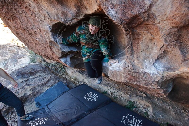 Bouldering in Hueco Tanks on 01/12/2020 with Blue Lizard Climbing and Yoga

Filename: SRM_20200112_1653120.jpg
Aperture: f/4.5
Shutter Speed: 1/250
Body: Canon EOS-1D Mark II
Lens: Canon EF 16-35mm f/2.8 L