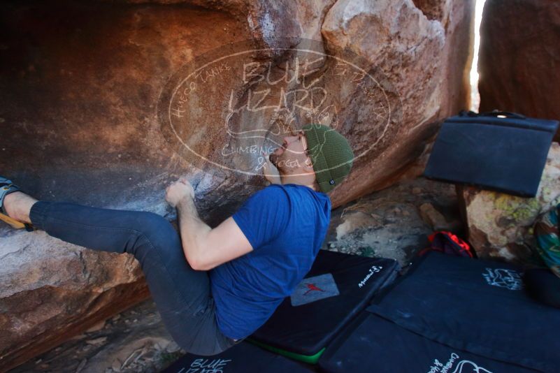 Bouldering in Hueco Tanks on 01/12/2020 with Blue Lizard Climbing and Yoga

Filename: SRM_20200112_1704150.jpg
Aperture: f/5.0
Shutter Speed: 1/250
Body: Canon EOS-1D Mark II
Lens: Canon EF 16-35mm f/2.8 L