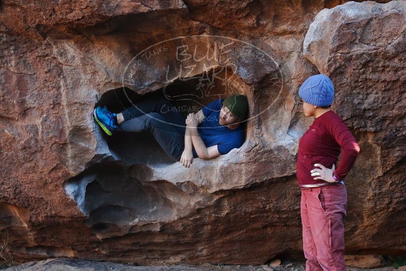 Bouldering in Hueco Tanks on 01/12/2020 with Blue Lizard Climbing and Yoga

Filename: SRM_20200112_1712030.jpg
Aperture: f/4.5
Shutter Speed: 1/250
Body: Canon EOS-1D Mark II
Lens: Canon EF 16-35mm f/2.8 L