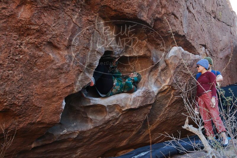 Bouldering in Hueco Tanks on 01/12/2020 with Blue Lizard Climbing and Yoga

Filename: SRM_20200112_1712460.jpg
Aperture: f/5.0
Shutter Speed: 1/250
Body: Canon EOS-1D Mark II
Lens: Canon EF 16-35mm f/2.8 L