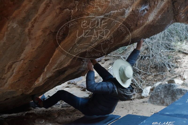 Bouldering in Hueco Tanks on 01/16/2020 with Blue Lizard Climbing and Yoga

Filename: SRM_20200116_1442200.jpg
Aperture: f/4.0
Shutter Speed: 1/250
Body: Canon EOS-1D Mark II
Lens: Canon EF 50mm f/1.8 II