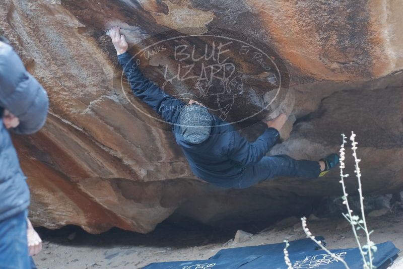 Bouldering in Hueco Tanks on 01/16/2020 with Blue Lizard Climbing and Yoga

Filename: SRM_20200116_1450482.jpg
Aperture: f/2.8
Shutter Speed: 1/250
Body: Canon EOS-1D Mark II
Lens: Canon EF 50mm f/1.8 II