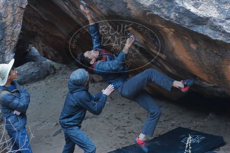 Bouldering in Hueco Tanks on 01/16/2020 with Blue Lizard Climbing and Yoga

Filename: SRM_20200116_1458340.jpg
Aperture: f/3.5
Shutter Speed: 1/250
Body: Canon EOS-1D Mark II
Lens: Canon EF 50mm f/1.8 II