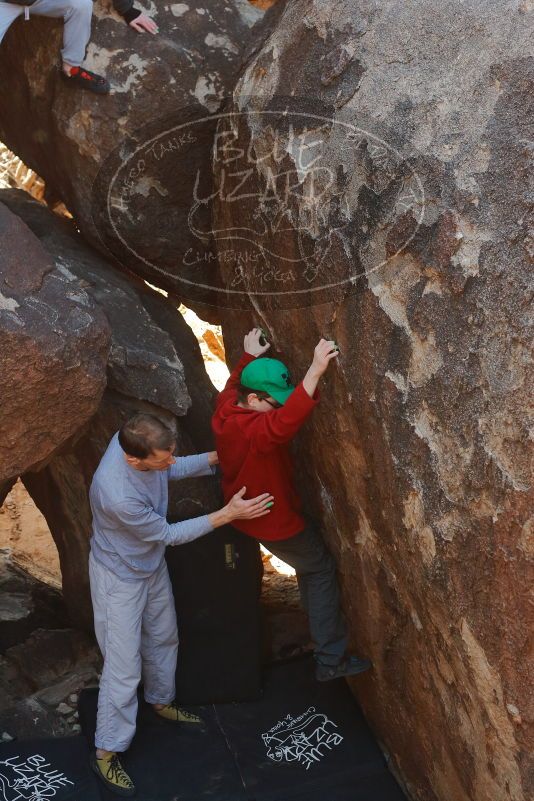 Bouldering in Hueco Tanks on 01/19/2020 with Blue Lizard Climbing and Yoga

Filename: SRM_20200119_1236420.jpg
Aperture: f/5.0
Shutter Speed: 1/250
Body: Canon EOS-1D Mark II
Lens: Canon EF 50mm f/1.8 II