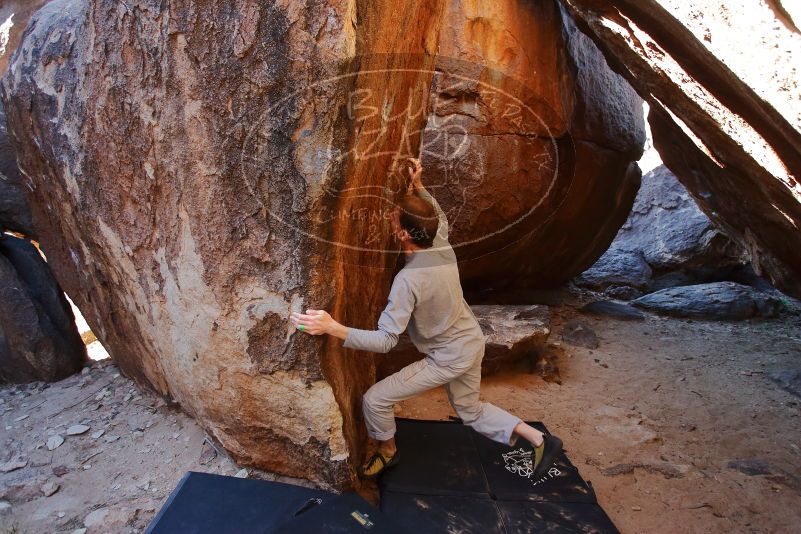 Bouldering in Hueco Tanks on 01/19/2020 with Blue Lizard Climbing and Yoga

Filename: SRM_20200119_1312500.jpg
Aperture: f/3.5
Shutter Speed: 1/320
Body: Canon EOS-1D Mark II
Lens: Canon EF 16-35mm f/2.8 L