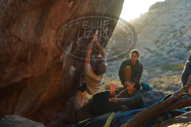 Bouldering in Hueco Tanks on 01/19/2020 with Blue Lizard Climbing and Yoga

Filename: SRM_20200119_1808130.jpg
Aperture: f/4.5
Shutter Speed: 1/320
Body: Canon EOS-1D Mark II
Lens: Canon EF 50mm f/1.8 II