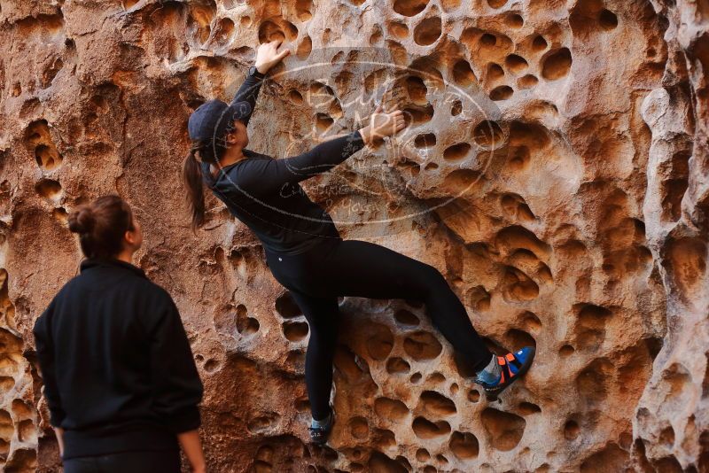 Bouldering in Hueco Tanks on 01/26/2020 with Blue Lizard Climbing and Yoga

Filename: SRM_20200126_1301171.jpg
Aperture: f/3.2
Shutter Speed: 1/125
Body: Canon EOS-1D Mark II
Lens: Canon EF 50mm f/1.8 II