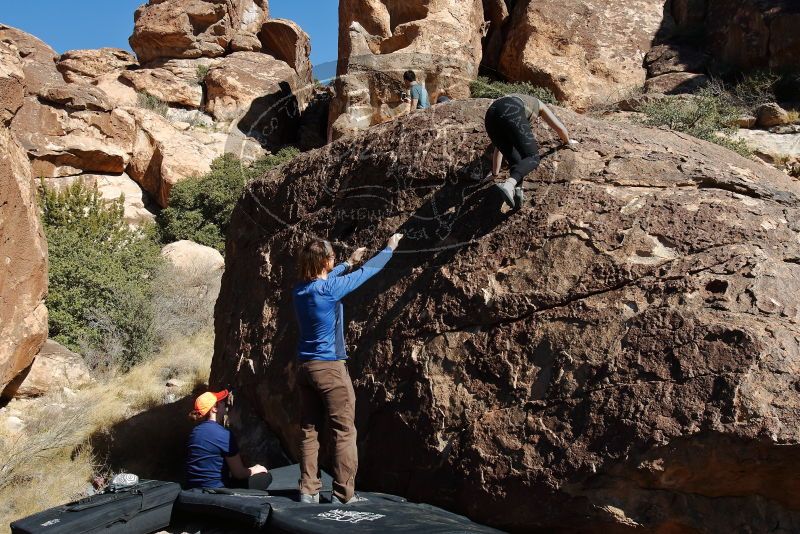 Bouldering in Hueco Tanks on 01/26/2020 with Blue Lizard Climbing and Yoga

Filename: SRM_20200126_1423490.jpg
Aperture: f/7.1
Shutter Speed: 1/400
Body: Canon EOS-1D Mark II
Lens: Canon EF 16-35mm f/2.8 L