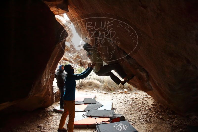 Bouldering in Hueco Tanks on 01/27/2020 with Blue Lizard Climbing and Yoga

Filename: SRM_20200127_1214230.jpg
Aperture: f/6.3
Shutter Speed: 1/250
Body: Canon EOS-1D Mark II
Lens: Canon EF 16-35mm f/2.8 L