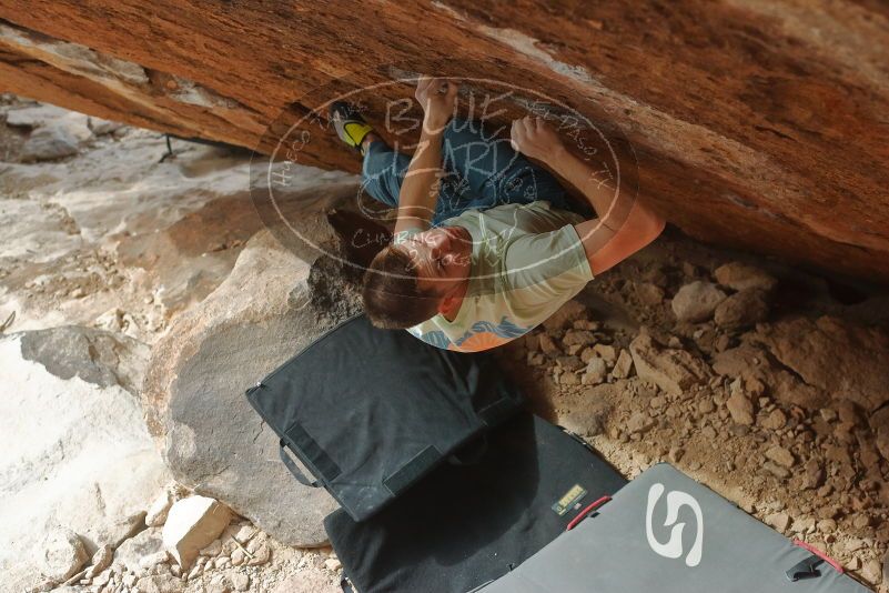 Bouldering in Hueco Tanks on 01/27/2020 with Blue Lizard Climbing and Yoga

Filename: SRM_20200127_1306390.jpg
Aperture: f/4.0
Shutter Speed: 1/500
Body: Canon EOS-1D Mark II
Lens: Canon EF 50mm f/1.8 II