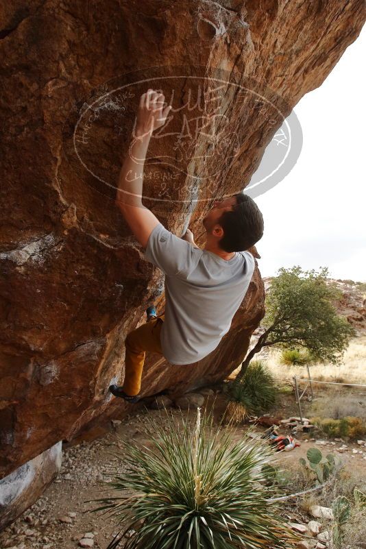 Bouldering in Hueco Tanks on 01/27/2020 with Blue Lizard Climbing and Yoga

Filename: SRM_20200127_1513010.jpg
Aperture: f/6.3
Shutter Speed: 1/250
Body: Canon EOS-1D Mark II
Lens: Canon EF 16-35mm f/2.8 L