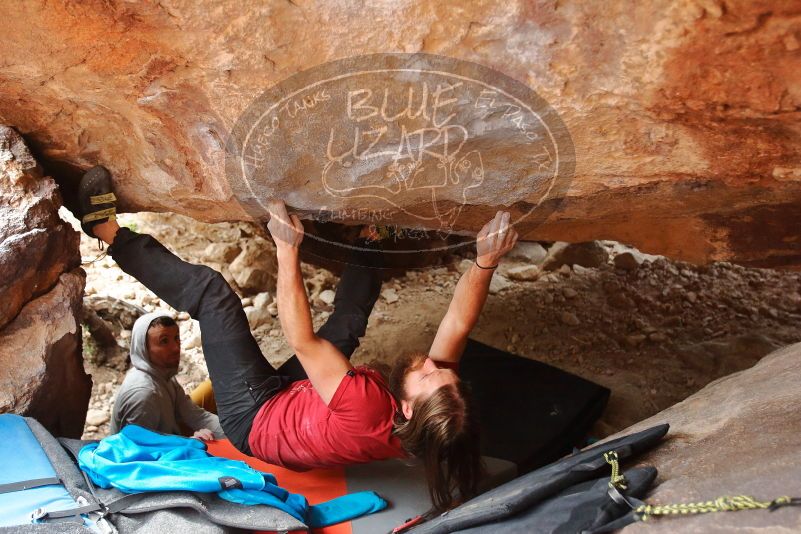 Bouldering in Hueco Tanks on 01/27/2020 with Blue Lizard Climbing and Yoga

Filename: SRM_20200127_1555160.jpg
Aperture: f/3.5
Shutter Speed: 1/250
Body: Canon EOS-1D Mark II
Lens: Canon EF 16-35mm f/2.8 L