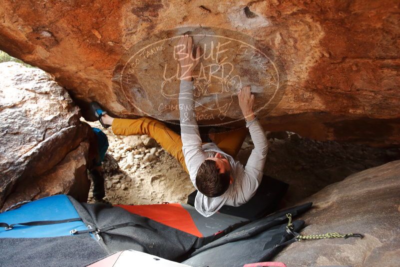 Bouldering in Hueco Tanks on 01/27/2020 with Blue Lizard Climbing and Yoga

Filename: SRM_20200127_1557270.jpg
Aperture: f/4.0
Shutter Speed: 1/320
Body: Canon EOS-1D Mark II
Lens: Canon EF 16-35mm f/2.8 L