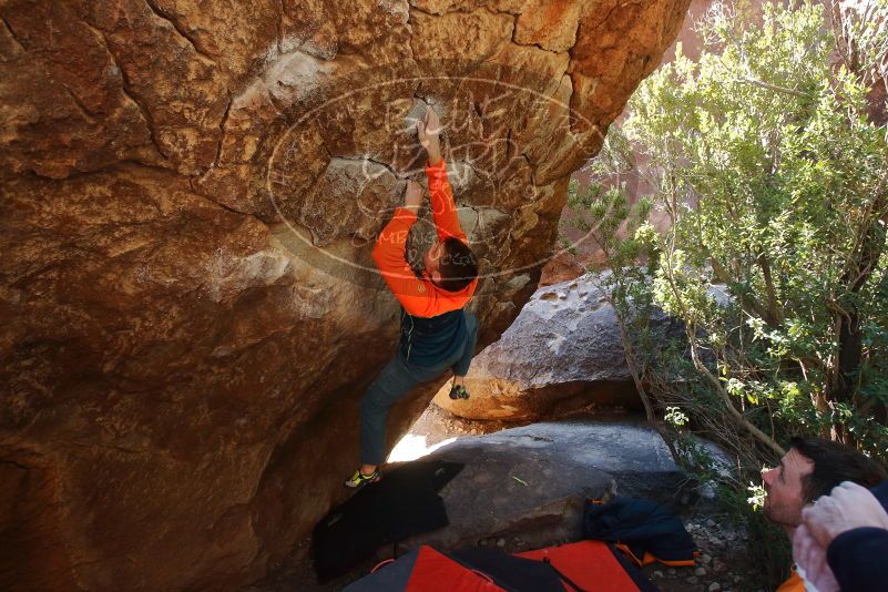 Bouldering in Hueco Tanks on 01/29/2020 with Blue Lizard Climbing and Yoga

Filename: SRM_20200129_1222220.jpg
Aperture: f/5.0
Shutter Speed: 1/250
Body: Canon EOS-1D Mark II
Lens: Canon EF 16-35mm f/2.8 L