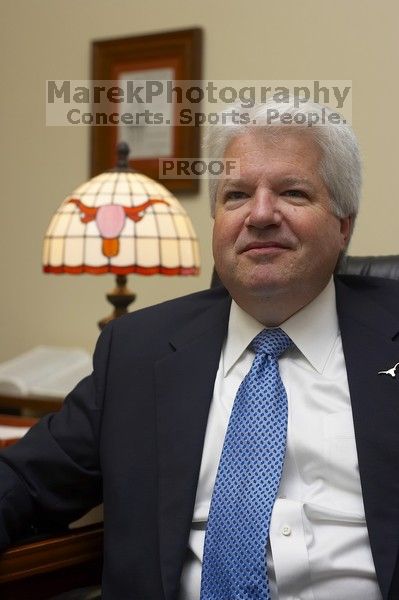 Portrait of UT Vice President and Chief Financial Officer Kevin Hegarty.

Filename: SRM_20061211_0905345.jpg
Aperture: f/3.5
Shutter Speed: 1/200
Body: Canon EOS-1D Mark II
Lens: Canon EF 50mm f/1.8 II