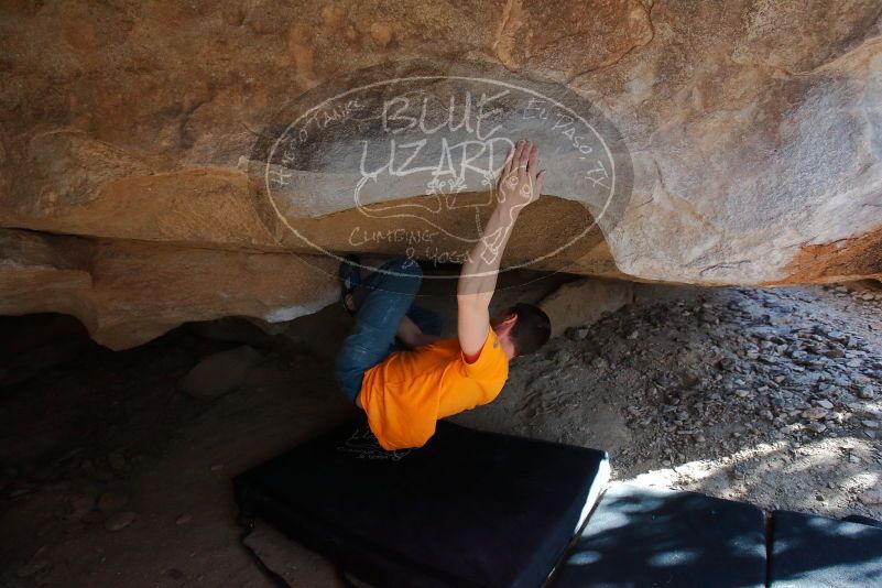 Bouldering in Hueco Tanks on 01/29/2020 with Blue Lizard Climbing and Yoga

Filename: SRM_20200129_1555360.jpg
Aperture: f/5.0
Shutter Speed: 1/250
Body: Canon EOS-1D Mark II
Lens: Canon EF 16-35mm f/2.8 L