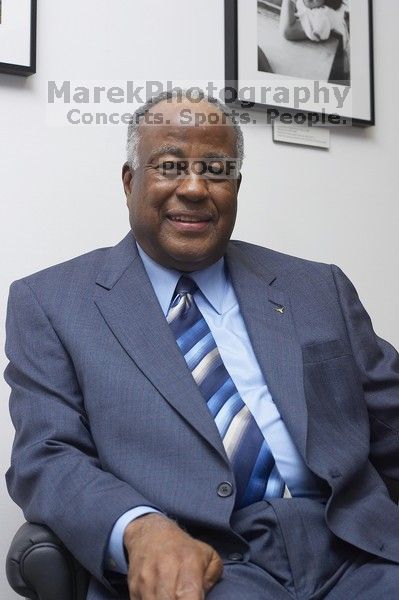 Portrait of UT Vice President James Hill.

Filename: SRM_20061211_0930362.jpg
Aperture: f/5.0
Shutter Speed: 1/200
Body: Canon EOS-1D Mark II
Lens: Canon EF 50mm f/1.8 II