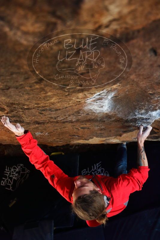 Bouldering in Hueco Tanks on 02/08/2020 with Blue Lizard Climbing and Yoga

Filename: SRM_20200208_1147320.jpg
Aperture: f/2.8
Shutter Speed: 1/250
Body: Canon EOS-1D Mark II
Lens: Canon EF 16-35mm f/2.8 L