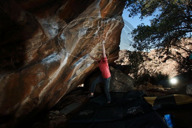 Bouldering in Hueco Tanks on 02/08/2020 with Blue Lizard Climbing and Yoga

Filename: SRM_20200208_1632460.jpg
Aperture: f/8.0
Shutter Speed: 1/250
Body: Canon EOS-1D Mark II
Lens: Canon EF 16-35mm f/2.8 L